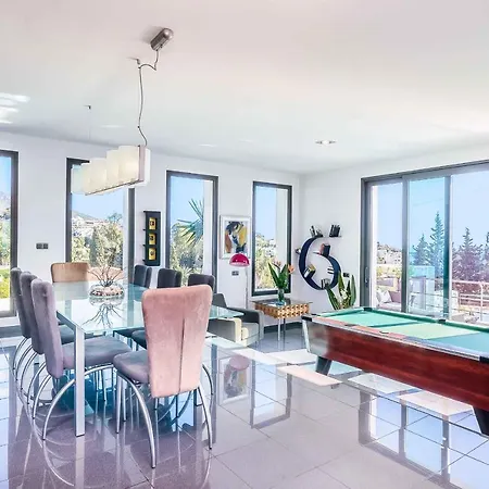 Villa Holivista