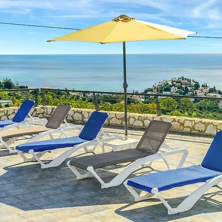 Holivista Villa *